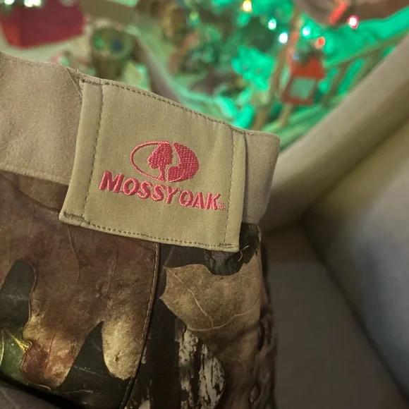 Mossy Oak Camouflage Pants - Picture 2 of 3